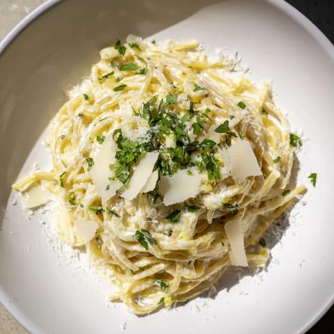 Lemon Garlic Greek Yogurt Pasta